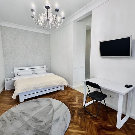 Kyiv Old Town Apartment Near Golden Gate المظهر الخارجي الصورة